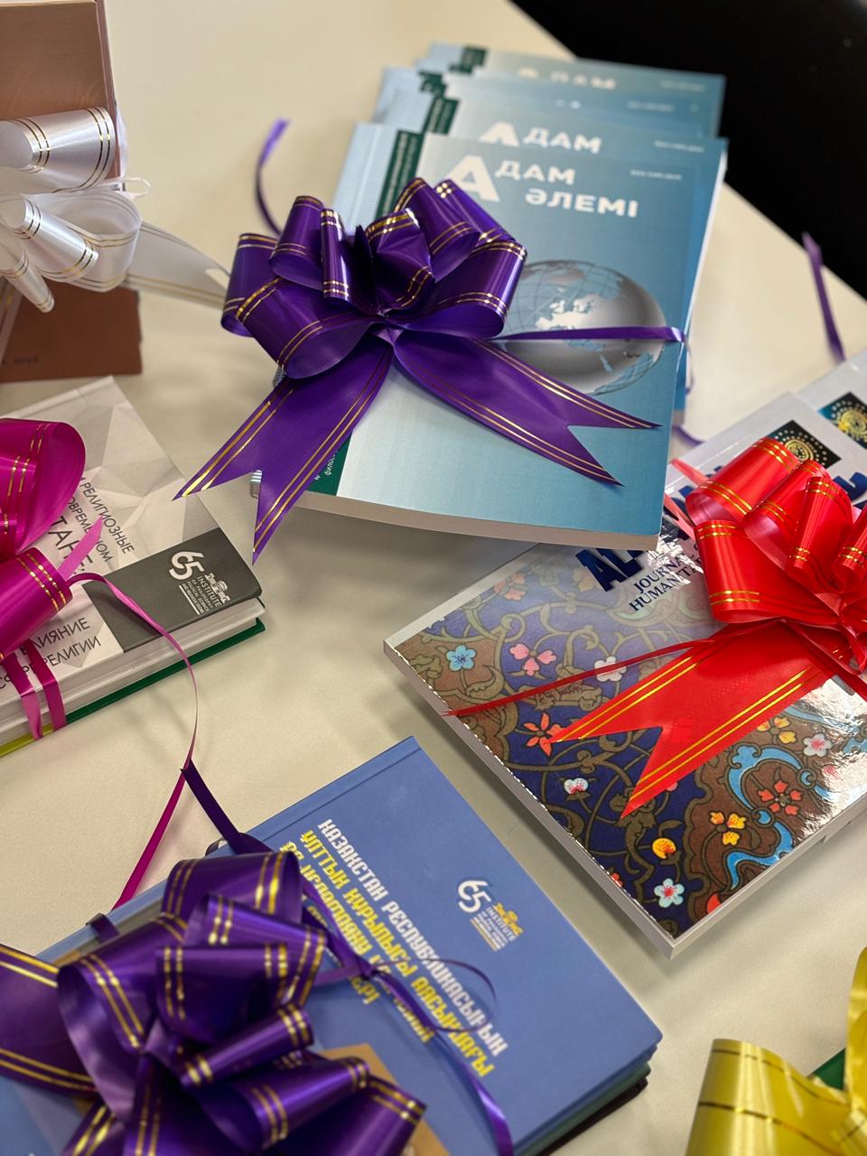 Кітап сыйла акциясы